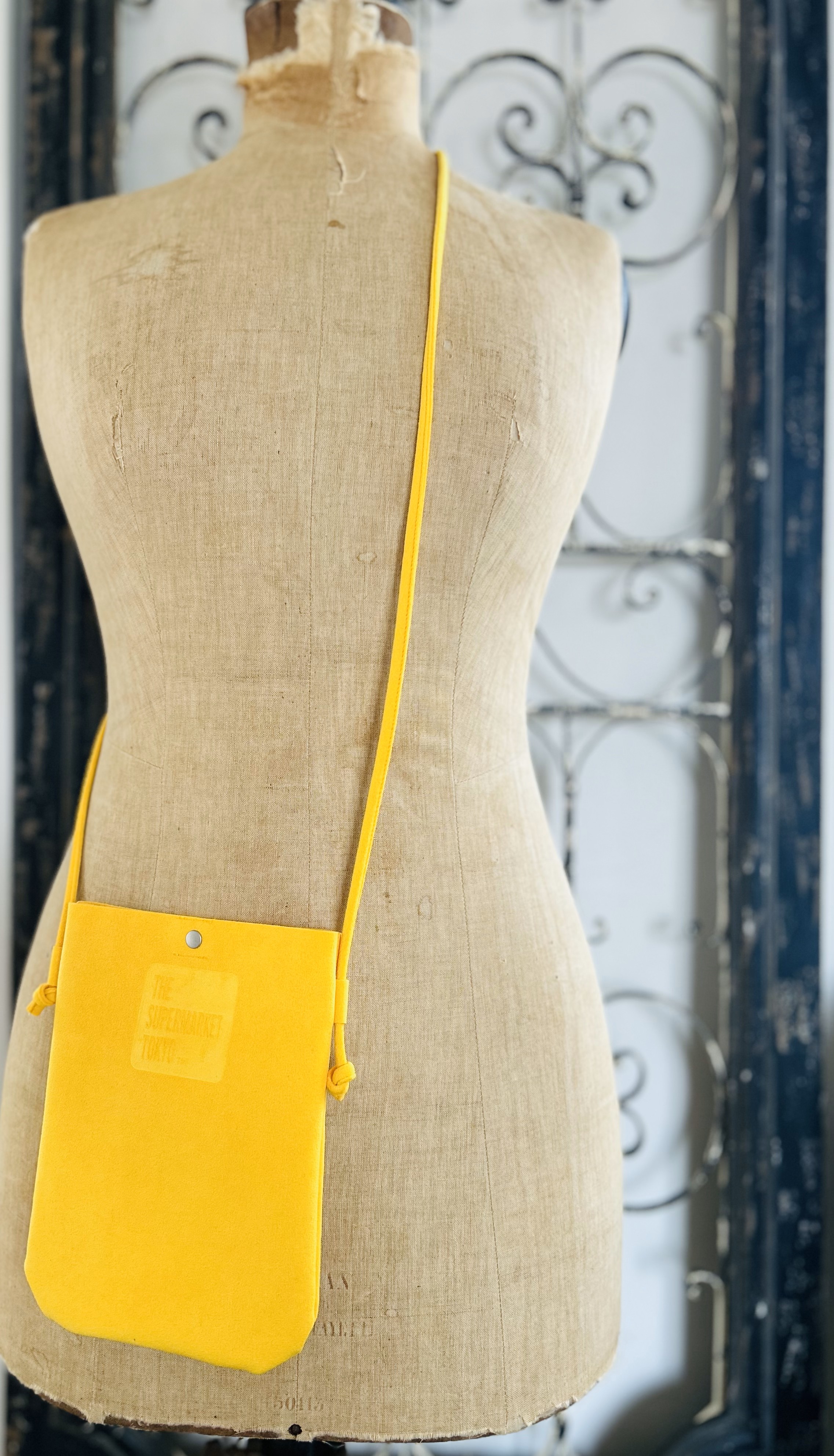 arch サコッシュ　SGサイズ